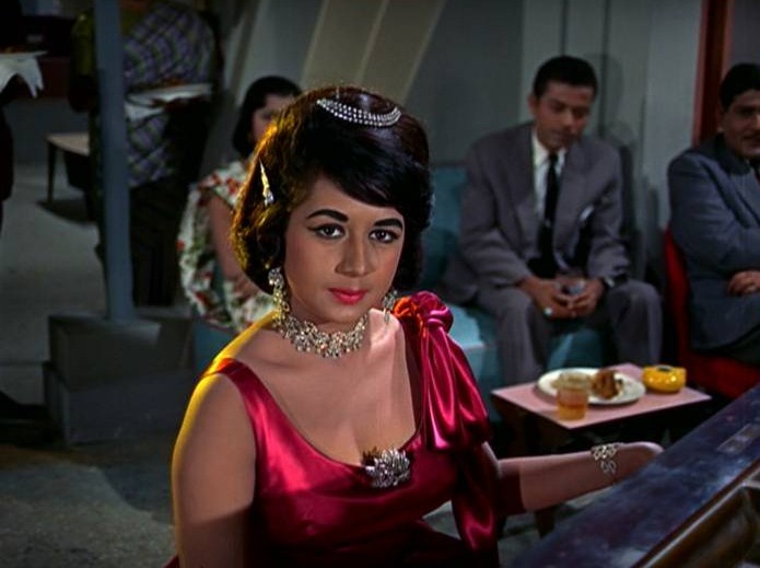 See more of this outfit in the ...